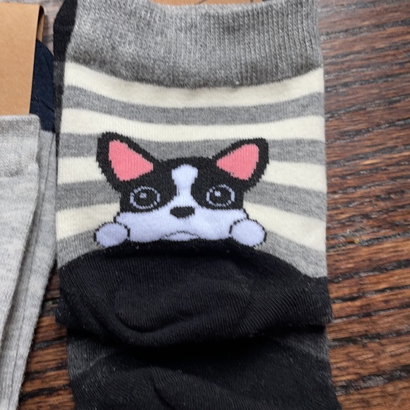 NWT: 2 pairs of Adorable dog socks - Picture 4 of 5